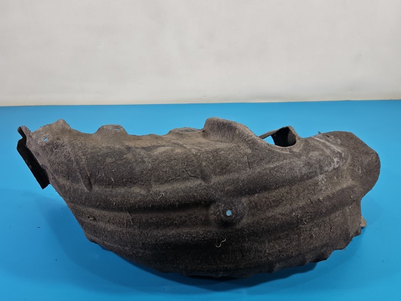 Nadkole tył lewe Toyota Corolla E16 E18 13-
