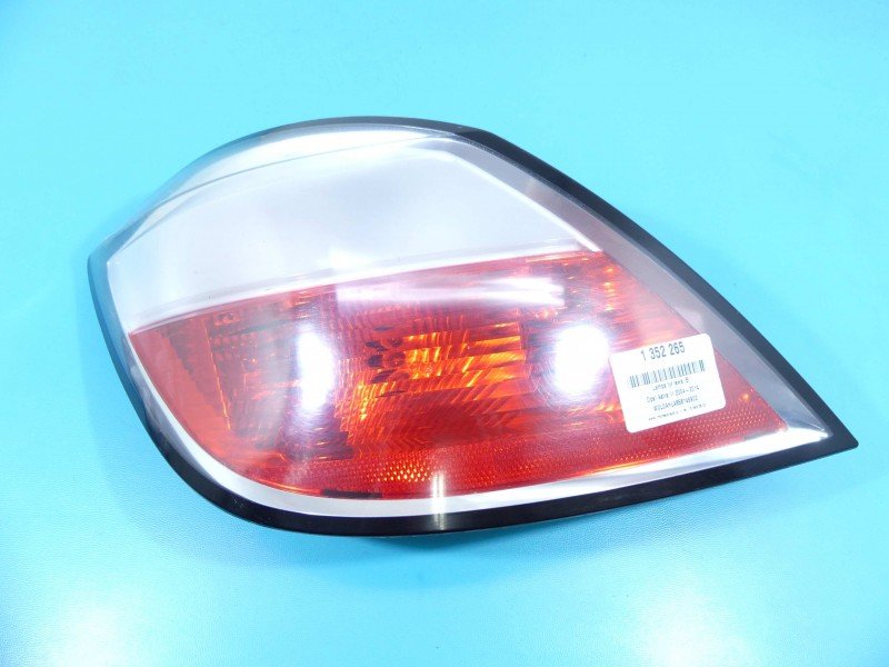 Lampa tył lewa Opel Astra III H HB