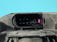 Reflektor prawy lampa przód Audi A4 B7 EUROPA