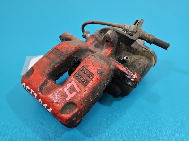 Zacisk tył lewy Vw Passat B6 2.0 tdi kombi