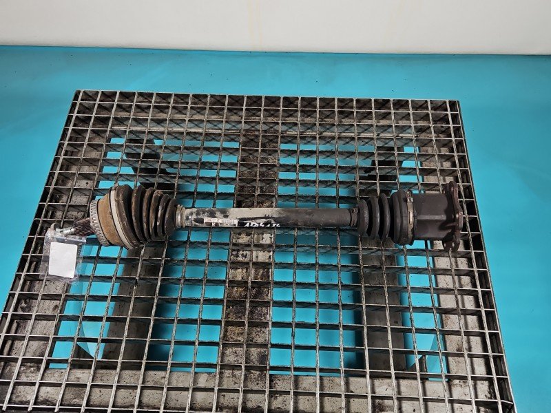 Półoś przód lewa Audi A4 B6 1.9 tdi manual