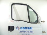DRZWI PRZÓD PRAWE PASAŻERA Iveco Daily IV 06-14 5d biały