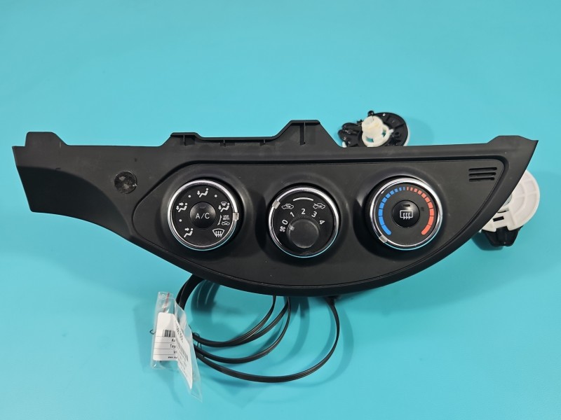 Konsola panel nawiewu Toyota Yaris III 55406-0D390