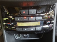 Konsola panel nawiewu Peugeot 2008 I 13-19 98195706XU