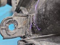 Reflektor prawy lampa przód Opel Meriva A EUROPA