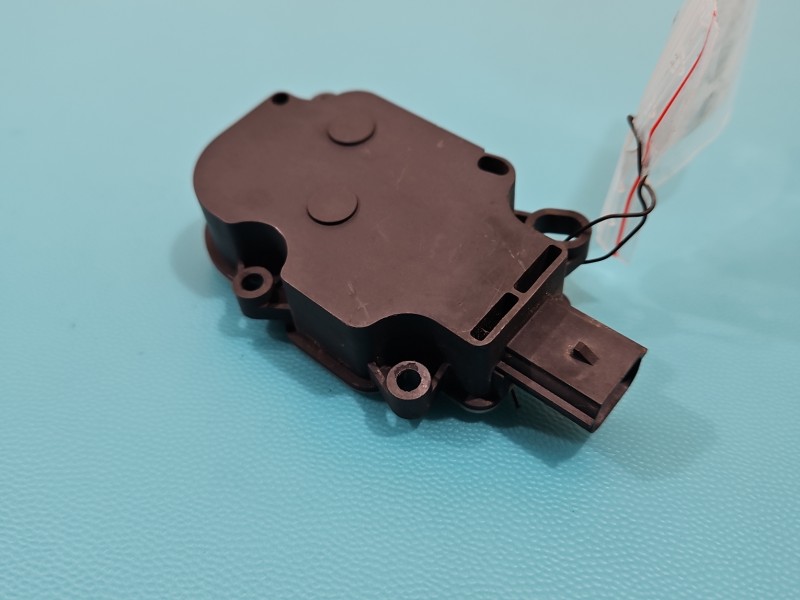 Silniczek pozostałe Ford Fusion USA 12-20 2.0 EcoBoost