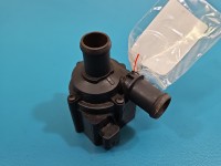 Pompka obiegu wody pompa Skoda Octavia III 2.0 TSI DKZA 5Q0965561B, 704071160