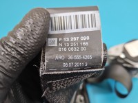 Pas bezpieczeństwa przód prawy pasażera Opel Astra IV J 13330867, 617023500