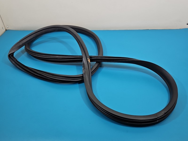 Uszczelka drzwi przód prawa Fiat Tipo II 15-