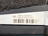 Licznik Toyota Yaris II 83800-0D660 1.3 vvti EUROPA