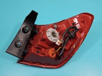 Lampa tył lewa Producent części: KIA, Z BŁOTNIKA 20-23 LED Nieszczelna Kia Rio IV 16-23 HB