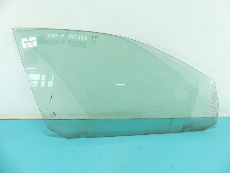 Szyba drzwi przód prawa Vw Golf VI kombi