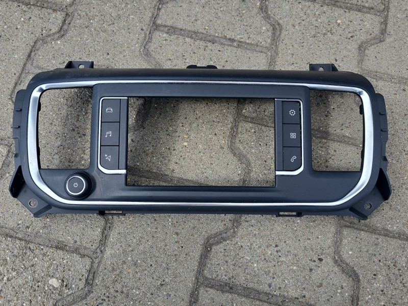 Ramka radia Toyota Proace II 16- 98081732ZD