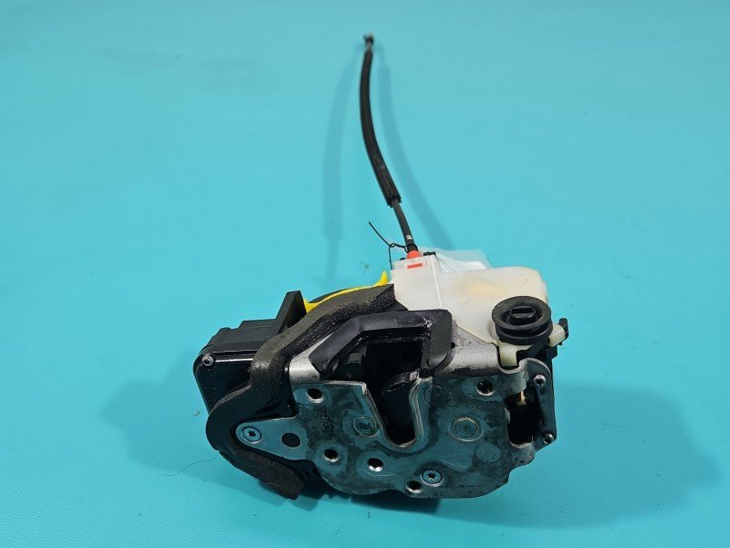 Zamek tył lewy 13579545 Opel Mokka A Producent części: OPEL, 5pin