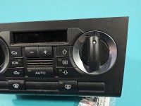 Konsola panel nawiewu Audi A3 8P 8P0820043M