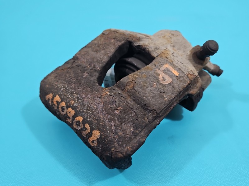 Zacisk przód lewy Skoda Octavia II 1.9 tdi