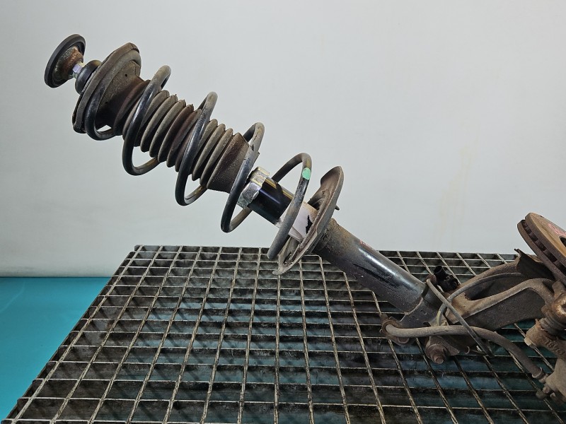 Amortyzator przód lewy przedni Toyota Aygo II 14-22