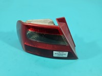 Lampa tył lewa Mitsubishi, 99-04 LIFT Mitsubishi Carisma sedan