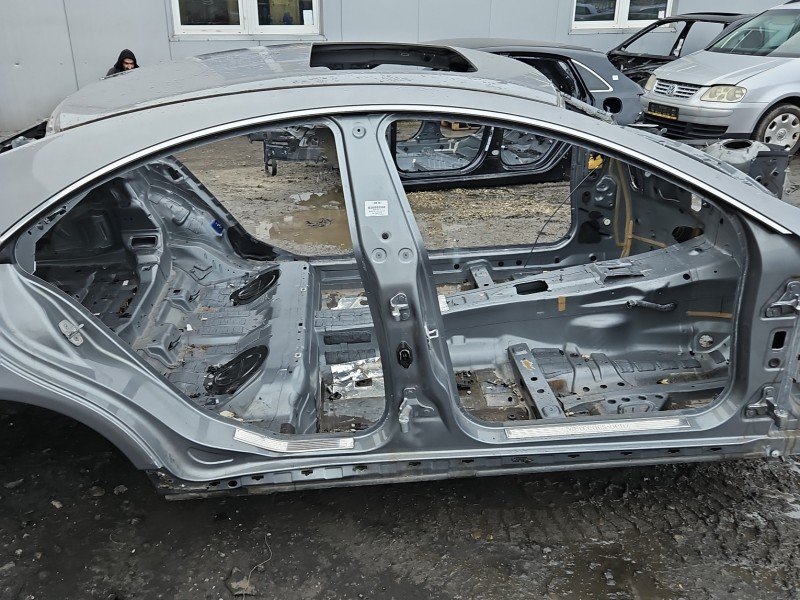 Próg prawy SŁUPEK ŚRODKOWY B Mercedes CLS II C218 W218 218 4d srebrny 792