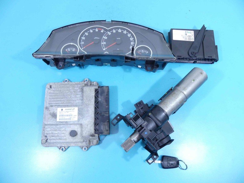 Komputer zestaw Opel Meriva A 55568627LF 1,3.0 cdti (Z13DTJ)