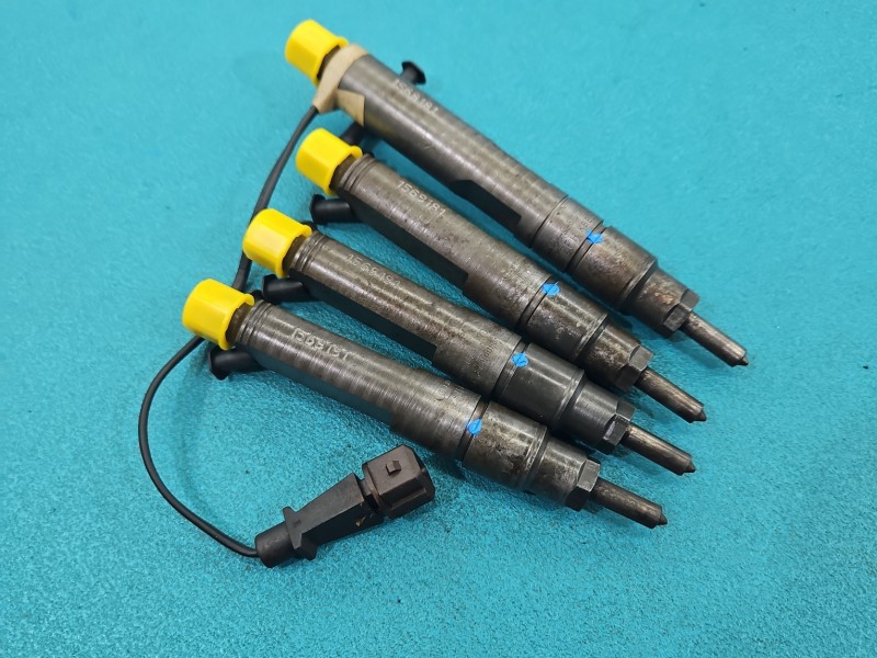 Wtryskiwacz Audi A4 B5 1.9 tdi 028130201J