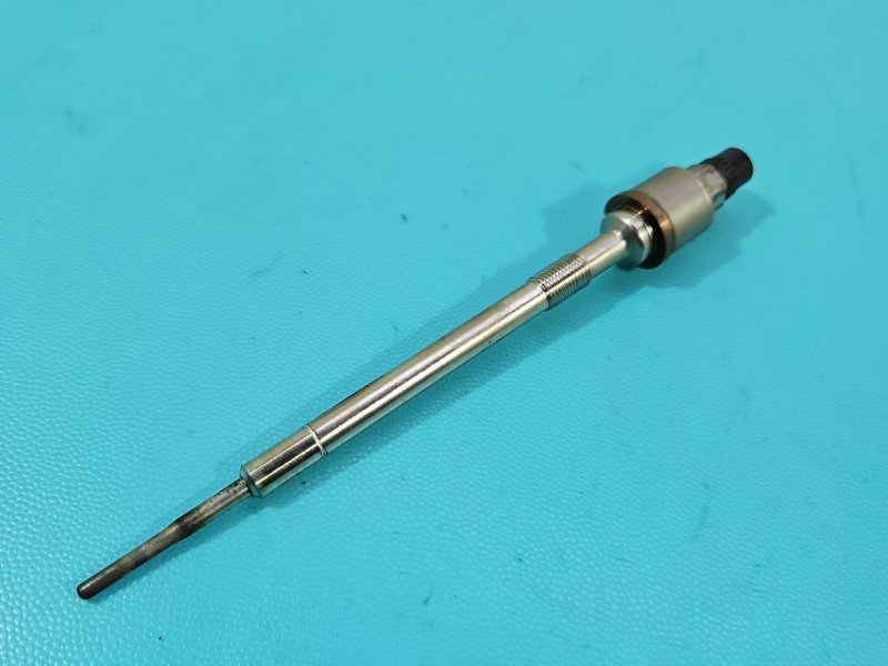 Świeca żarowa Opel Insignia A E2529010907 2.0 cdti