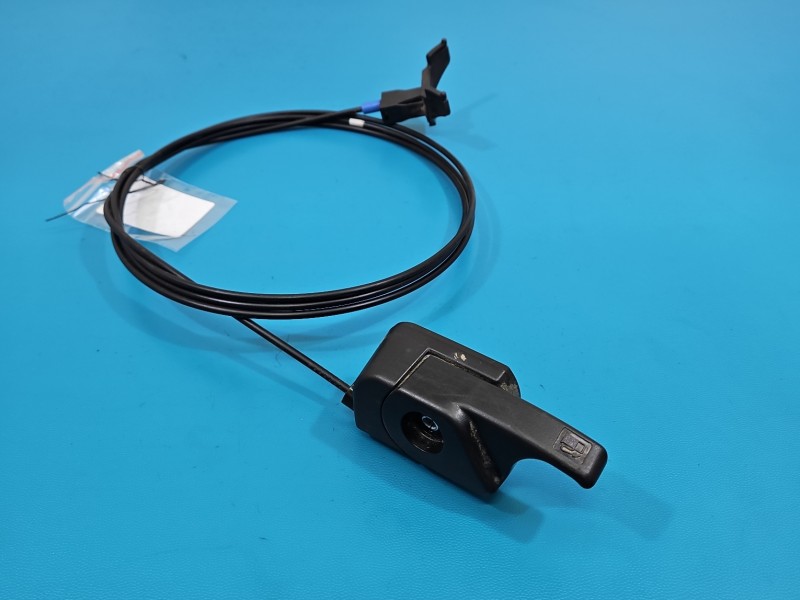 Siłownik klapki wlewu paliwa Mitsubishi Eclipse Cross