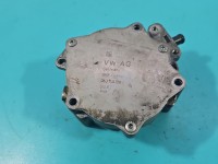 Pompa vacum AUDI A8 D4 4H 2.0 TFSI 06J145100G