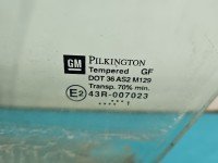 Szyba drzwi przód lewa Opel Corsa C HB