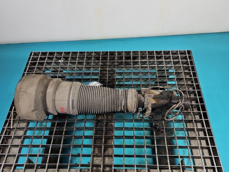 Amortyzator przód lewy przedni Mercedes W221