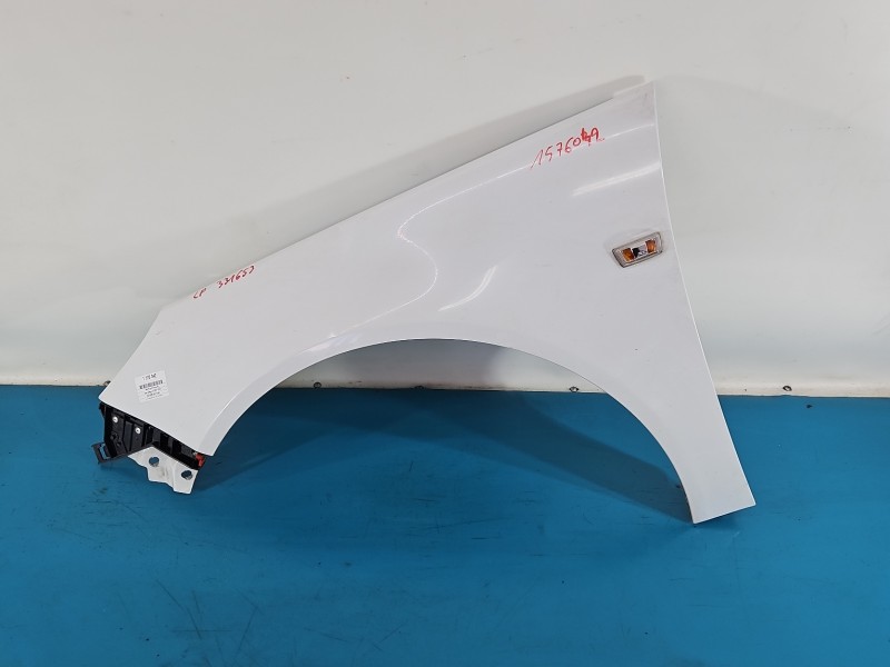 Błotnik przód lewy Opel Insignia A Z40R