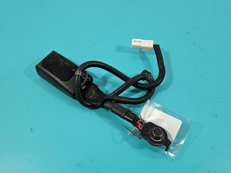 Pas bezpieczeństwa przód lewy kierowcy Kia Sorento III 88830C505WK EU