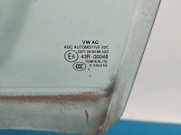 Szyba drzwi tył lewa Skoda Rapid kombi