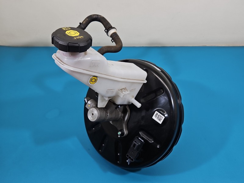 Serwo hamulcowe Hyundai I30 III 16- 20220426-1804, 58500-J7260 1.5 DPI 16V