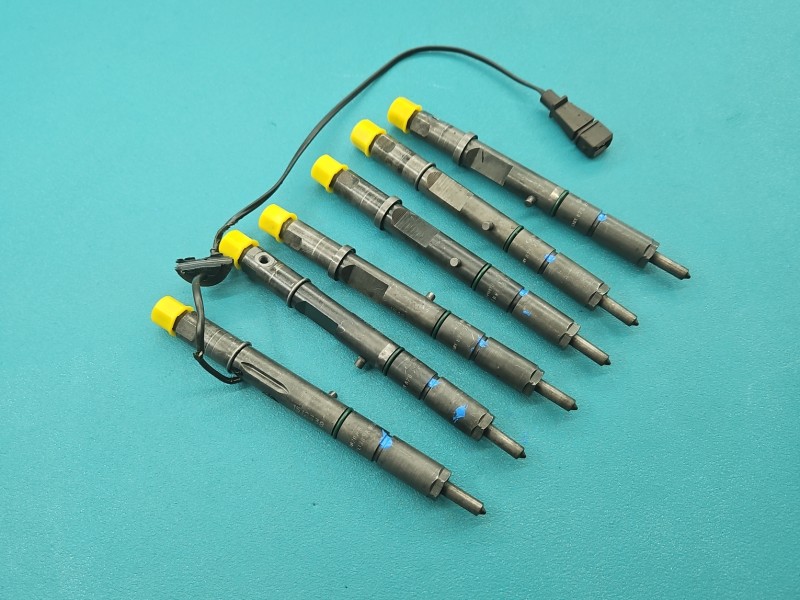 Wtryskiwacz Audi A4 B5 059130202B 2.5 tdi