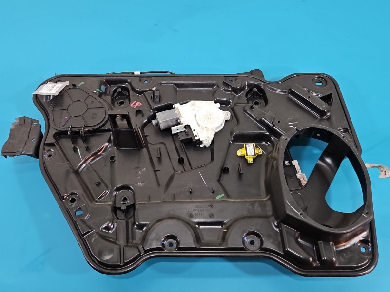 Podnośnik przód lewy Dodge Journey 5d HB