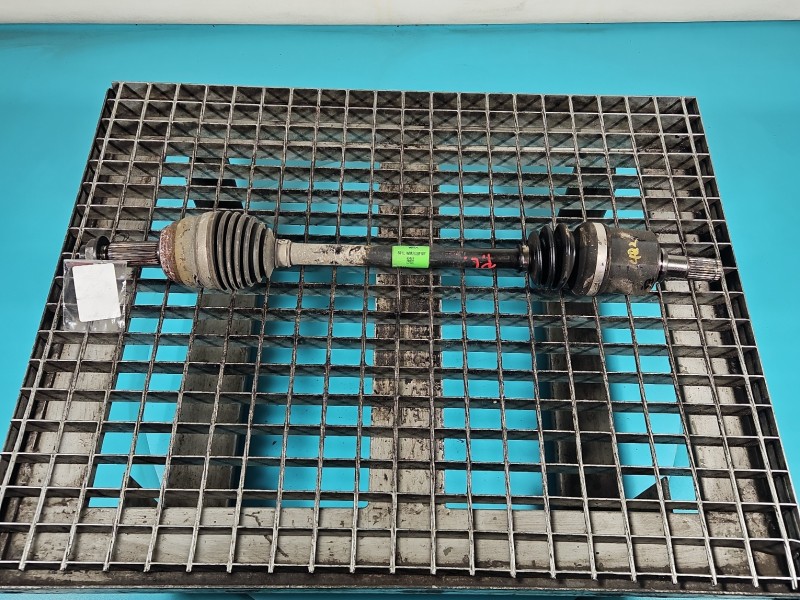 Półoś przód lewa Hyundai Elantra VII 20- 1.6 16V manual