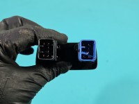 Przełącznik Producent części: KIA, grzania foteli 6 PIN Kia Sportage II 04-10 621W05010