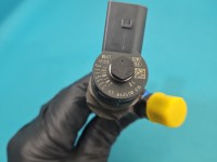 Wtryskiwacz BMW X5 F15 7810702, 0445110616 3.0d