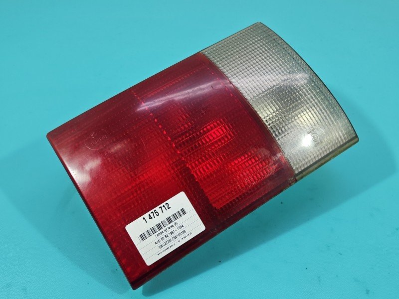 Lampa tył lewa Audi 80 B4 sedan Lampa tył lewa Audi 80 B4 sedan