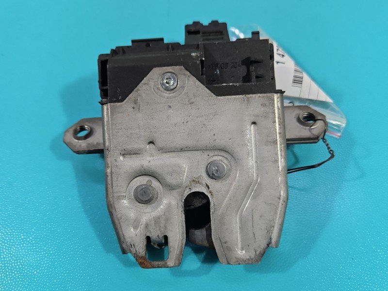 Zamek klapy tył 31335045 Volvo V60 I 10- kombi Zamek klapy tył 31335045 Volvo V60 I 10- kombi