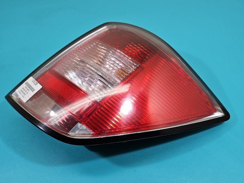 Lampa tył prawa Opel Astra III H kombi