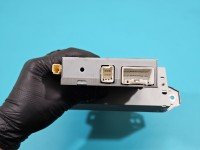 Wyświetlacz Toyota Avensis II T25 86110-05020 monitor