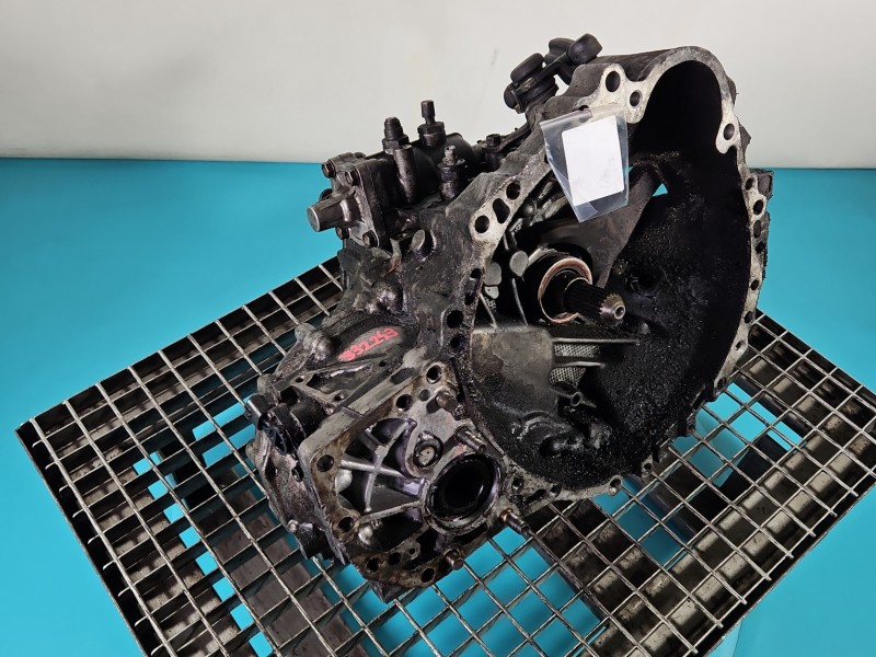 Skrzynia biegów Toyota Rav4 II 00- 2.0 D4D 1CDFTV