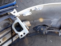 Zderzak przód przedni Toyota Auris I 040