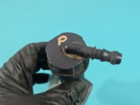 Spryskiwacz reflektora prawy Opel Zafira B 325769024