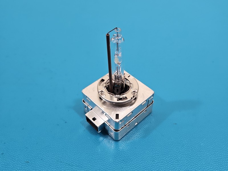 ŻARNIK STARTER ZAPŁONNIK CEWKA XENON 84010Kia Sportage III 10-15