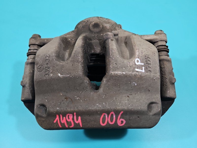 Zacisk przód lewy Mercedes W213 2.0 CDI