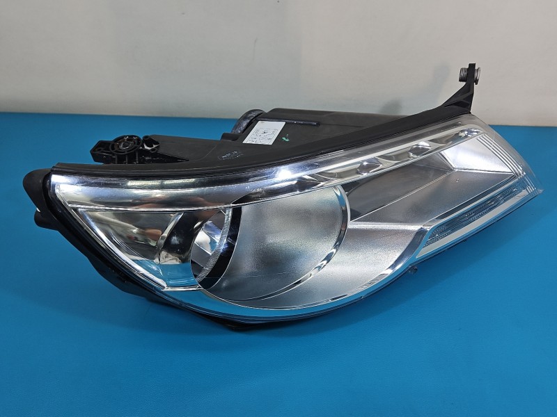 Reflektor prawy lampa przód Vw Tiguan I 07- EUROPA
