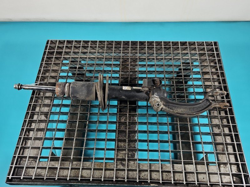 Amortyzator przód prawy przedni AUDI A6 C7